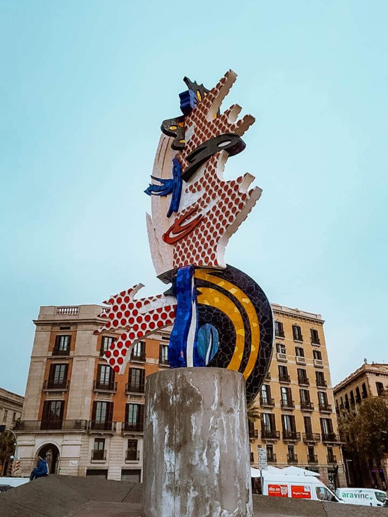 El Cap de Barcelona, a Roy Liechtenstein sculpture.