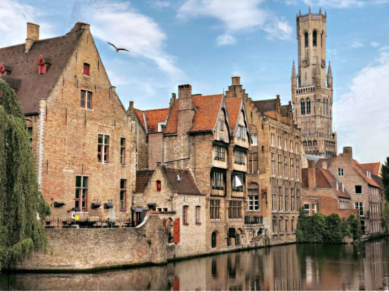 How to take a magical day trip to Bruges, Belgium