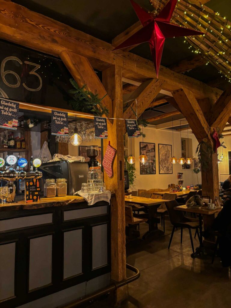 Nyhavn Lounge Bar in Copenhagen, Denmark