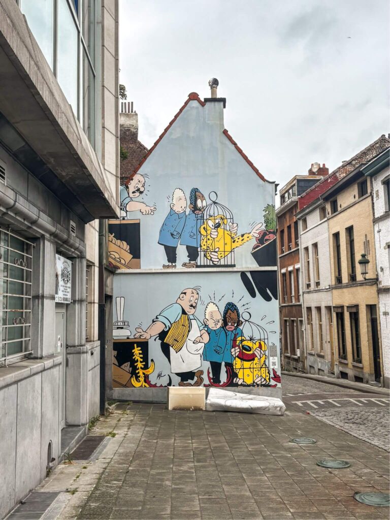 Blondin et Cirage mural on the Brussels Comic Book Route