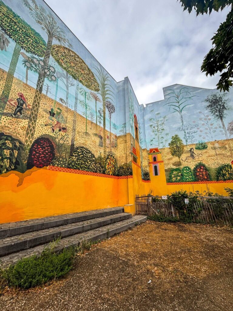 Jardin aux Fleurs mural on the Brussels Comic Book Route