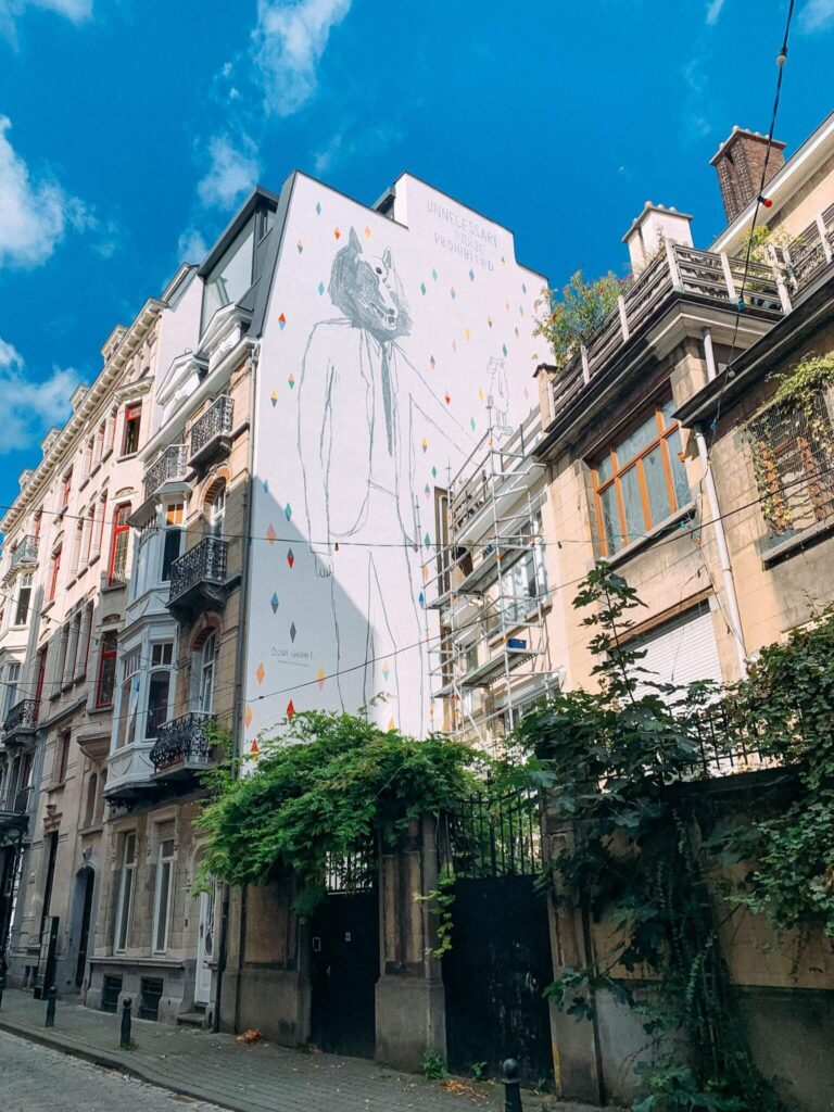 Le Grand Loup mural on the Brussels Comic Book Route